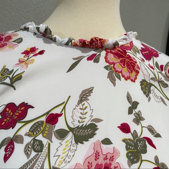 3 for $25 LOFT Top Size S - Picture 7 of 7